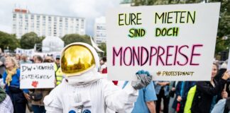 Demo für bezahlbare Mieten zieht durch Berlin 11.000 Menschen haben sich nach Veranstalterangaben an einer Demo für bezahlbare Mieten in Berlin beteiligt.