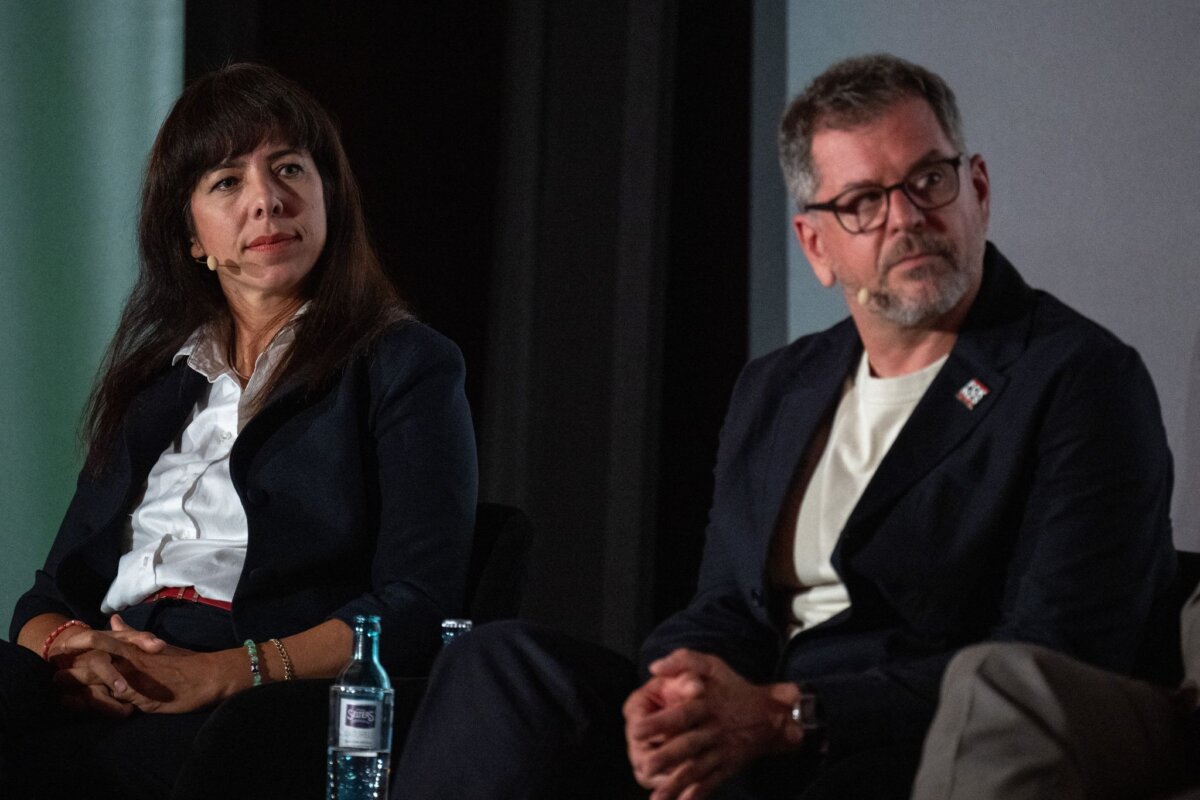 Elif Eralp (Linke) und Werner Graf (Grüne) Eralp und Graf verurteilten den antisemitischen Angriff. (Archivbild)