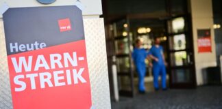 Warnstreik der Pflegekräfte an der Charité Mit der Frühschicht begann die Arbeitsniederlegung. (Archivbild)