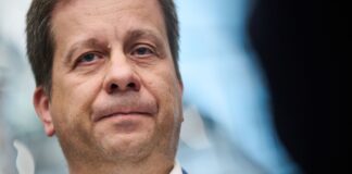 Berliner Wohnungskrise: Vonovia will «Teil der Lösung» sein In der Berliner Mietwohnungskrise sieht sich Vonovia laut Vorstandschef Mucic als Teil der Lösung.