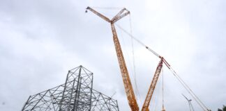 Windrad-Gigant in der Lausitz – Wetter verzögert Weltrekord Hier war der Bau des XXL-Höhenwindrades in Schipkau in der Lausitz 2025 noch in den Anfängen. Die Arbeiten sind kein einfaches Unterfangen und wetterabhängig.