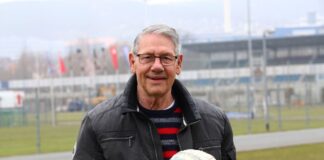 Pele wollte ihn als Sturmpartner: Eberhard Vogel gestorben Der ehemalige DDR-Fußball-Nationalspieler Eberhard Vogel ist gestorben.