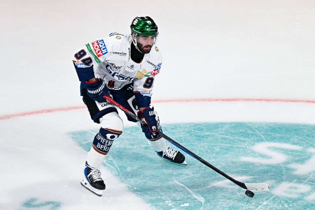 Liam Kirk Angreifer Liam Kirk traf beim Auswärtssieg der Eisbären Berlin in Köln zum zwischenzeitlichen 2:1.