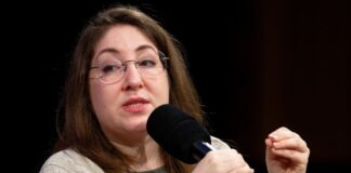150 jüdische Berliner nehmen Linke in Schutz Deborah Feldman, Autorin des Bestsellers "Unorthodox", ist Unterzeichnerin eines Briefs, der die Linke vor Antisemitismusvorwürfen in Schutz nimmt. (Archivbild)