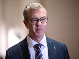 Berliner CDU-Spitzenkandidat Evers verliert Direktmandat CDU-Spitzenkandidat Stefan Evers hat sein Direktmandat verloren.