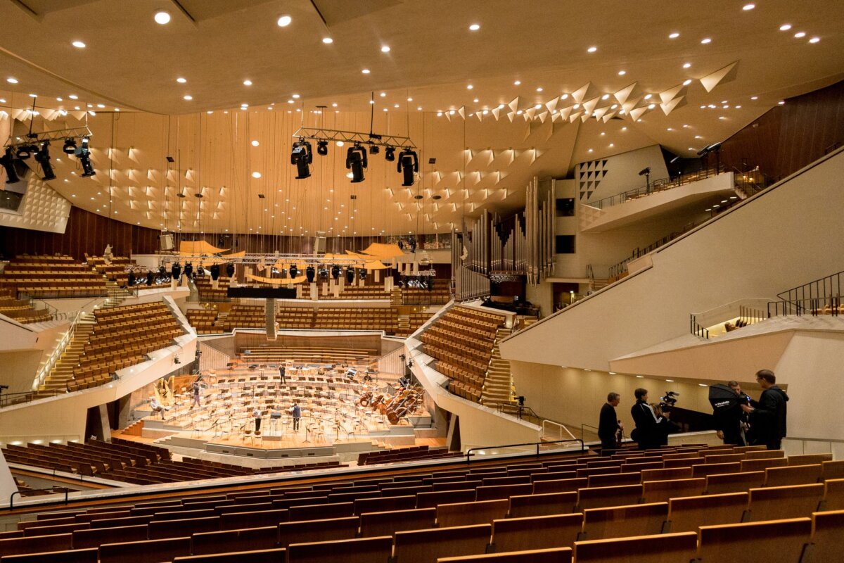 Philharmonie vor der Generalsanierung Der Konzertsaal von Architekt Hans Scharoun.