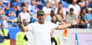 «Brauche die Pause»: Wollitz freut sich auf ligafreie Zeit Freut sich auf die lange Liga-Pause: Energie-Coach Claus-Dieter Wollitz. (Archivbild)