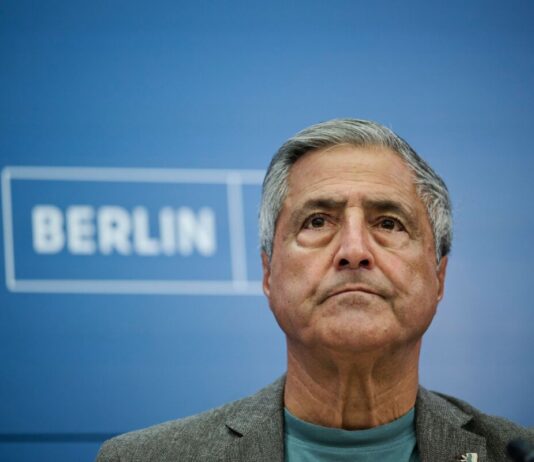 Zwei Wahlen in sechs Tagen «eine Hypothek» für Berlin Blickt gespannt auf die Wahl am Sonntag: der Berliner Olympia-Beauftragte Kaweh Niroomand. (Archivbild)