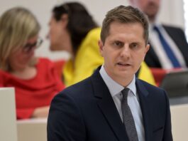 Brandenburg bietet Begleitung bei Gewaltschutzverfahren Benjamin Grimm setzt sich für den Schutz von Frauen vor häuslicher Gewalt ein. (Archivbild)