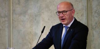 CDU kritisiert Umgang mit Antisemitismus vor Sondierungen Kai Wegner (CDU), Regierender Bürgermeister von Berlin, kritisiert den Umgang mit Antisemitismus bei den Gesprächen von Linken, Grünen und SPD. (Archivbild)