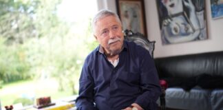 Ungefiltert wie nie – Wolf Biermanns Tagebücher Die Tagebuchauszüge zeichnen ein persönliches Bild von Biermanns Leben zwischen DDR, Ausbürgerung und Mauerfall.