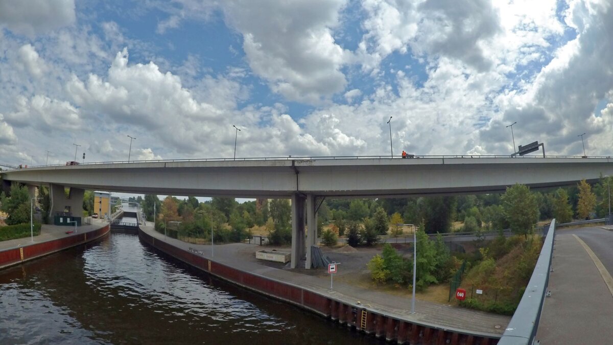 Sperrung auf Rudolf-Wissell-Brücke Die Rudolf-Wissell-Brücke ist die längste Straßenbrücke Berlins. (Archivbild)
