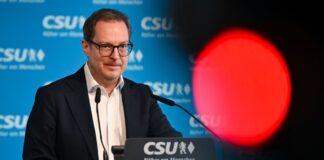 Huber: Rot-grün-rote Sondierungen «absoluter Skandal» Martin Huber übt heftige Kritik an den rot-grün-roten Sondierungen. (Archivbild)