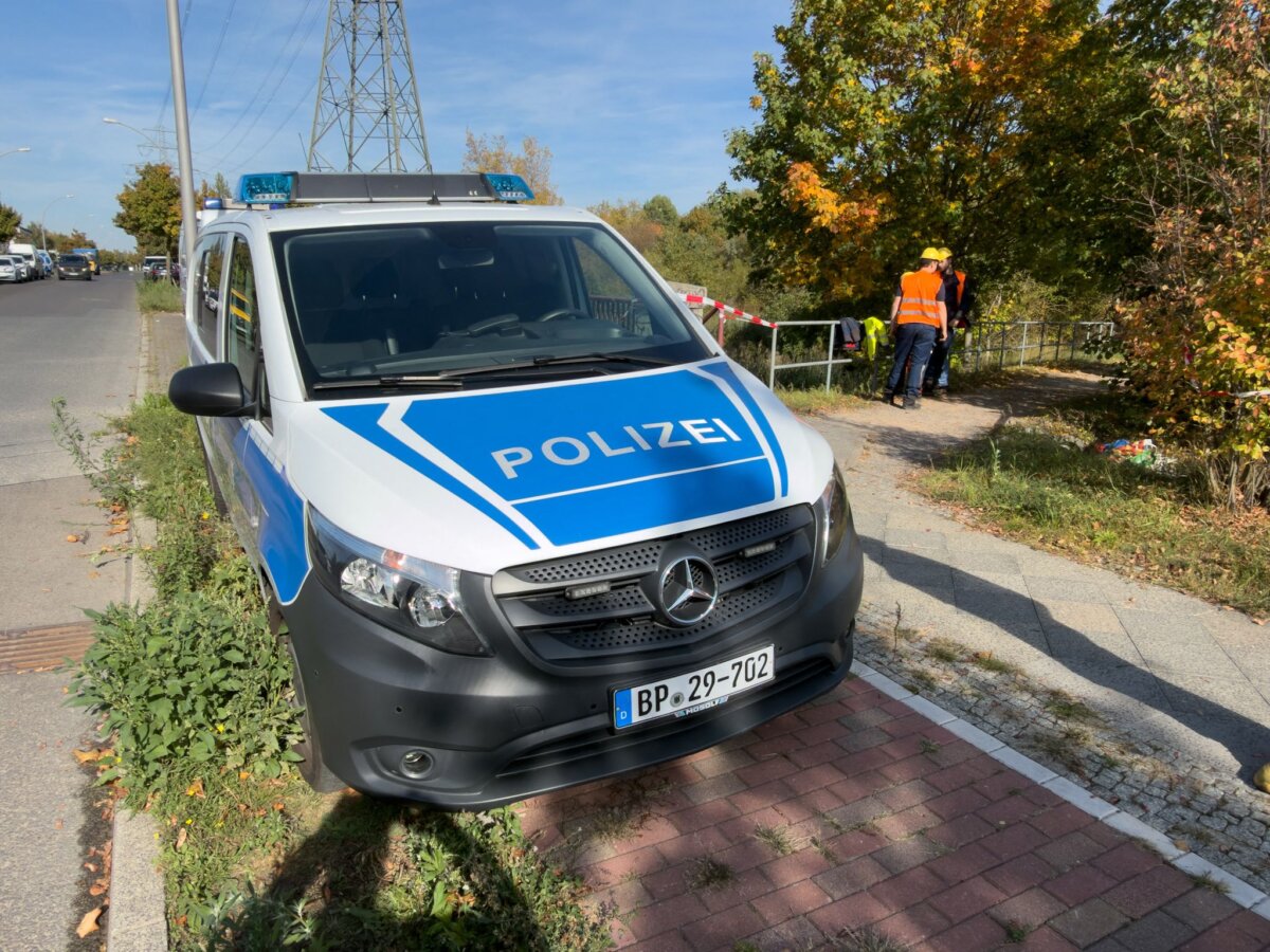 Feuer an Starkstromleitungen in Berlin Durch ein Feuer wurden Starkstromkabel in Berlin beschädigt.