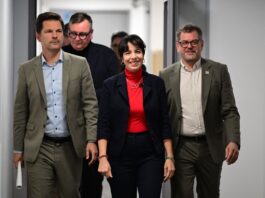 SPD, Grüne und Linke in Berlin prüfen Verpackungssteuer Die Parteispitzen informierten am späten Nachmittag über das Ergebnis der Sondierungen.