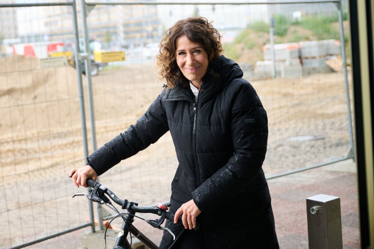 Sondierungen zur Regierungsbildung nach der Berlin-Wahl Grünen-Fraktionsvorsitzende Bettina Jarasch hat schon an einigen Sondierungsgesprächen teilgenommen. (Archivbild)