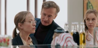 «Nine to Five»: Fremdscham im Bürgeramt Die acht Folgen sind ab jetzt beim ZDF streambar, ab dem 27. Oktober zeigt ZDFneo um 21.45 Uhr wöchentlich eine Doppelfolge im linearen Fernsehen. (Handout)