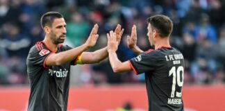 Union spürt den «Playoff-Charakter» vor Köln-Doppelpack Rani Khedira und Torschütze Janik Haberer (r) sprachen nach Abpfiff von einem gewonnenen Punkt in Augsburg.