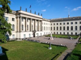 Ostflügel des HU-Hauptgebäudes öffnet nach Sanierung Die Baumaßnahmen waren umfassend. Die Gesamtkosten für Sanierung und Instandsetzung beliefen sich auf rund 86 Millionen Euro. (Archivbild)