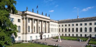 Ostflügel des HU-Hauptgebäudes öffnet nach Sanierung Die Baumaßnahmen waren umfassend. Die Gesamtkosten für Sanierung und Instandsetzung beliefen sich auf rund 86 Millionen Euro. (Archivbild)