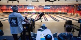 Fürstenwalder trainieren für Bowling-Weltrekordversuch In Fürstenwalde wird für einen Bowling-Rekord trainiert.