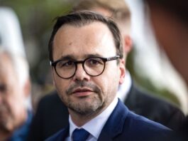 Brandenburgs Innenminister löscht Beitrag zur Linken nicht Brandenburgs Innenminister Jan Redmann (CDU) hat mit einem Beitrag bei Instagram nach der Berlin-Wahl bei der Linken für Ärger gesorgt. (Archivbild)