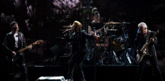 U2 spielen kommenden Sommer im Olympiastadion U2 begeisterten ihre Fans auch 2017 bei ihrer «The Joshua Tree»-Tour im Olympiastadion. (Archivbild)