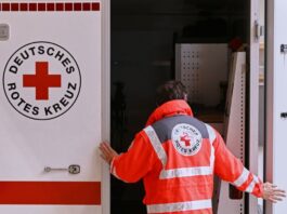 Dobrindt: Neues Bevölkerungsschutzzentrum «beispielgebend» In Luckenwalde ist ein riesiges Hilfsgüterlager entstanden.