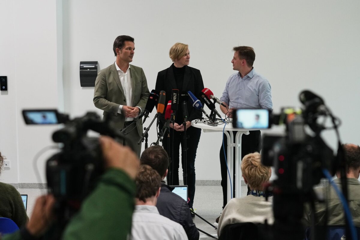 Sondierungen zur Regierungsbildung in Berlin SPD, Grüne und Linke in Berlin haben sich vor den Sondierungen auf ein gemeinsames Vorgehen gegen Antisemitismus verständigt. (Archvibild)