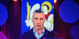 Vitali Klitschko: Wir werden nie kapitulieren Vitali Klitschko meldete sich per Videobotschaft zu Wort.
