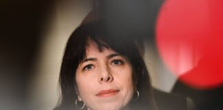 Eralp rechnet mit klarer Zustimmung für Koalitionsgespräche Elif Eralp sagte, sie sei sich sehr sicher, beim Parteitag eine große Mehrheit für Koalitionsverhandlungen mit Grünen und SPD zu bekommen. (Archivbild)
