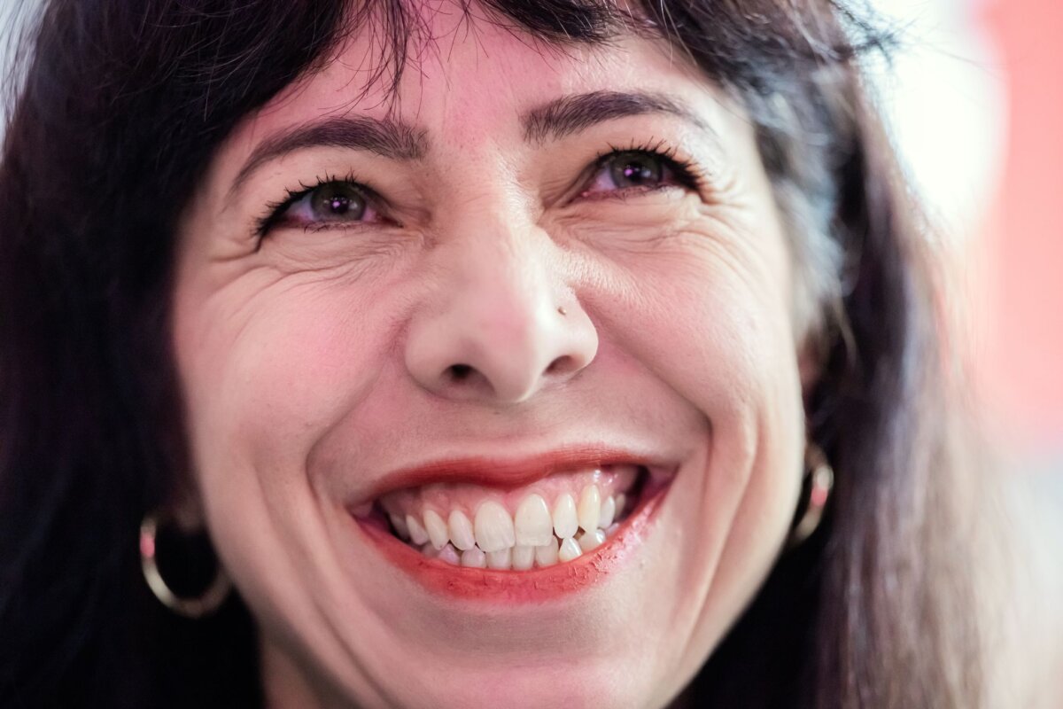 Landesparteitag Die Linke Berlin Die Berliner Linke-Fraktionsvorsitzende Elif Eralp will Regierende Bürgermeisterin werden.