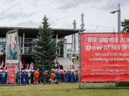 IW: Osten holt wirtschaftlich seit Jahren nicht mehr auf Probleme gibt es unter anderem in der Chemiebranche. (Archivbild)