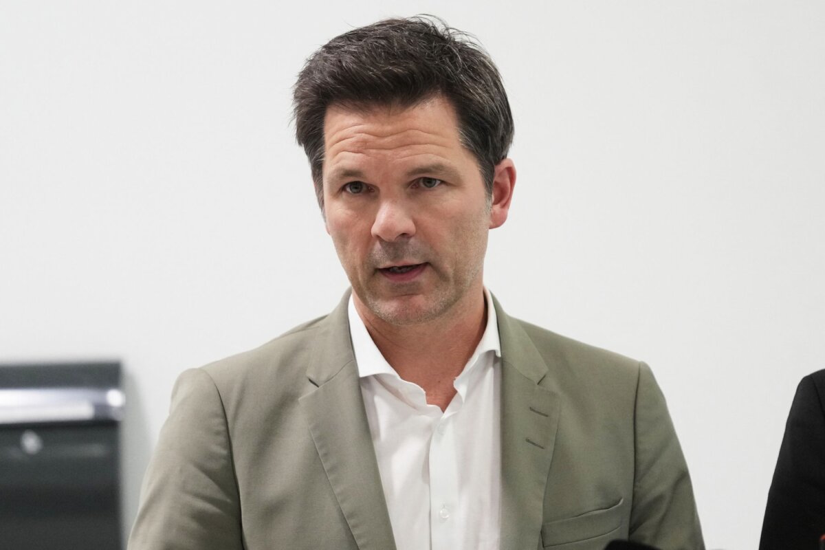 Sondierungen zur Regierungsbildung in Berlin SPD-Landeschef Steffen Krach fordert ein klares Bekenntnis zu einer starken Polizei und einem starken Verfassungsschutz von den möglichen Koalitionspartnern. (Archivbild)