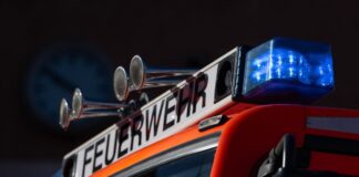 Acht Verletzte nach Kellerbrand in Berliner Wohnhochhaus Großeinsatz der Feuerwehr nach Kellerbrand in Berlin-Buckow (Symbolbild).
