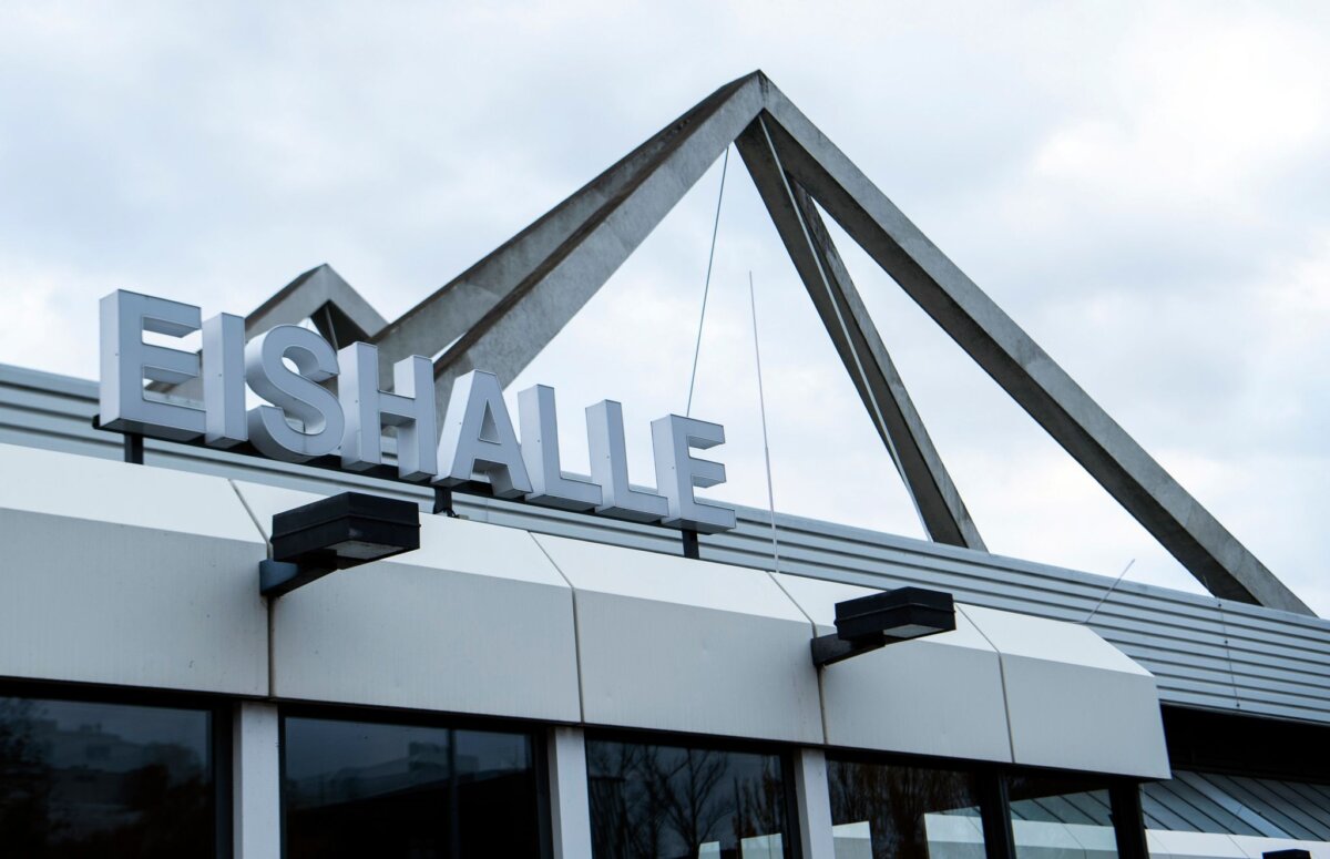 Außenfläche des Erika-Heß-Eisstadions öffnet am Montag Das Erika-Heß-Eisstadion will ab November wieder die Außenfläche für den Eissport öffnen. (Archivbild)