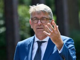 Weimer: Linkspartei öffnet Antisemitismus «Tür und Tor» Kulturstaatsminister Weimer hat die Berliner Linkspartei scharf attackiert. (Archivfoto)