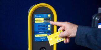 Kontaktlos bezahlen: BVG will neue Ticketautomaten einführen Das Ticket-Angebot auf den kleinen Geräten soll begrenzt sein.