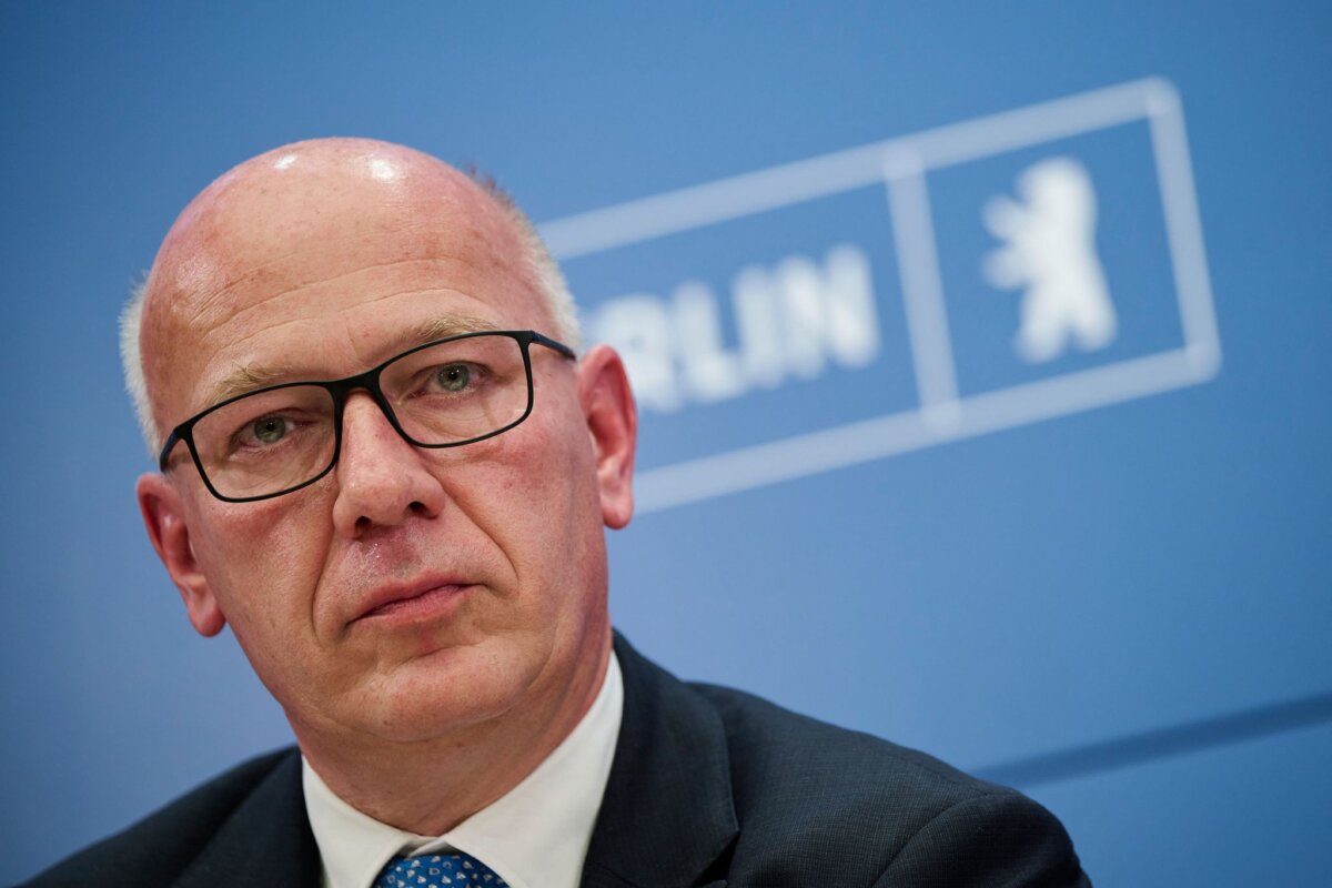 Kai Wegner Berlins Regierender Bürgermeister Kai Wegner (CDU) hat die Berliner Linke aufgefordert, bei Sicherheitrisiken nicht wegzugucken. (Archivbild)