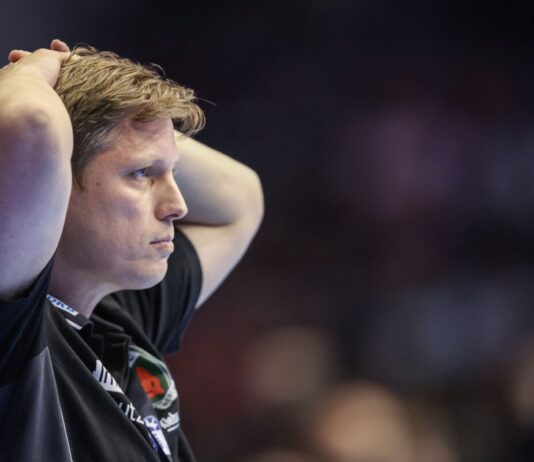 Nächste Niederlage: Darum läuft es bei den Füchsen nicht Für Füchse-Trainer Nicolej Krickau und sein Team läuft es aktuell nicht rund. (Archivbild)