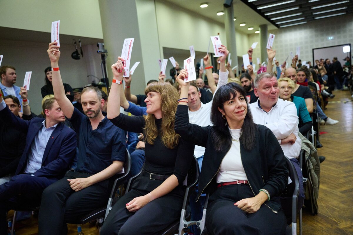 Landesparteitag der Berliner Linken Zum Linken-Parteitag kommen die Delegierten in Lichtenberg zusammen. (Archivbild)