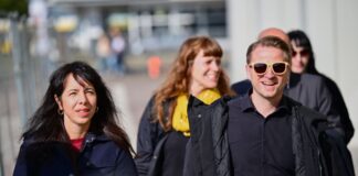 Linke, Grüne, SPD vereinbaren: kein Kontakt zu Kriminellen Für die Linke waren an den Verhandlungen Elif Eralp, Kerstin Wolter und Maximilian Schirmer beteiligt.