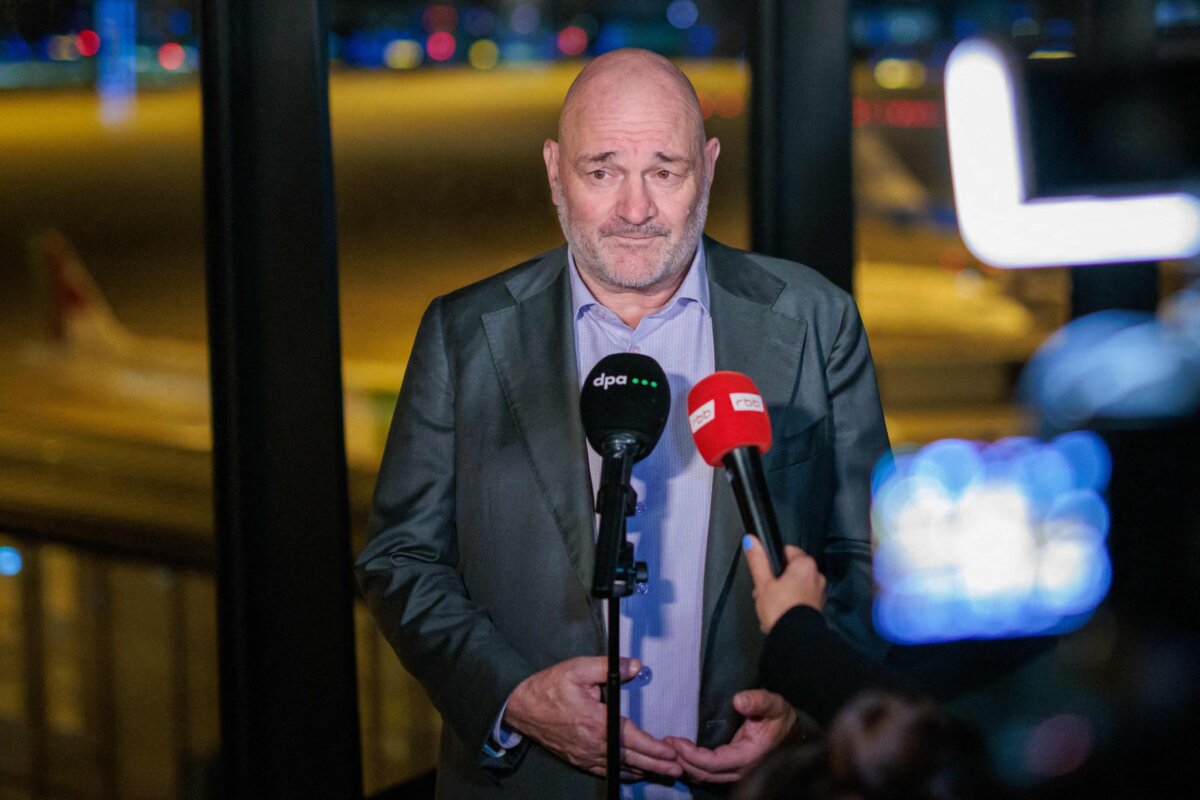 Pressestatement am BER Robert Crumbach fordert mehr Geld vom Bund. (Archivbild)